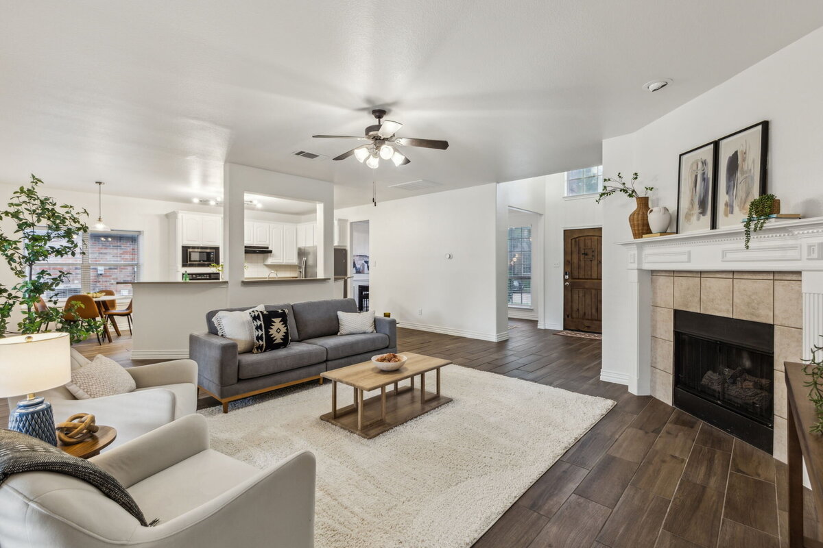 10-5604Glenview_010