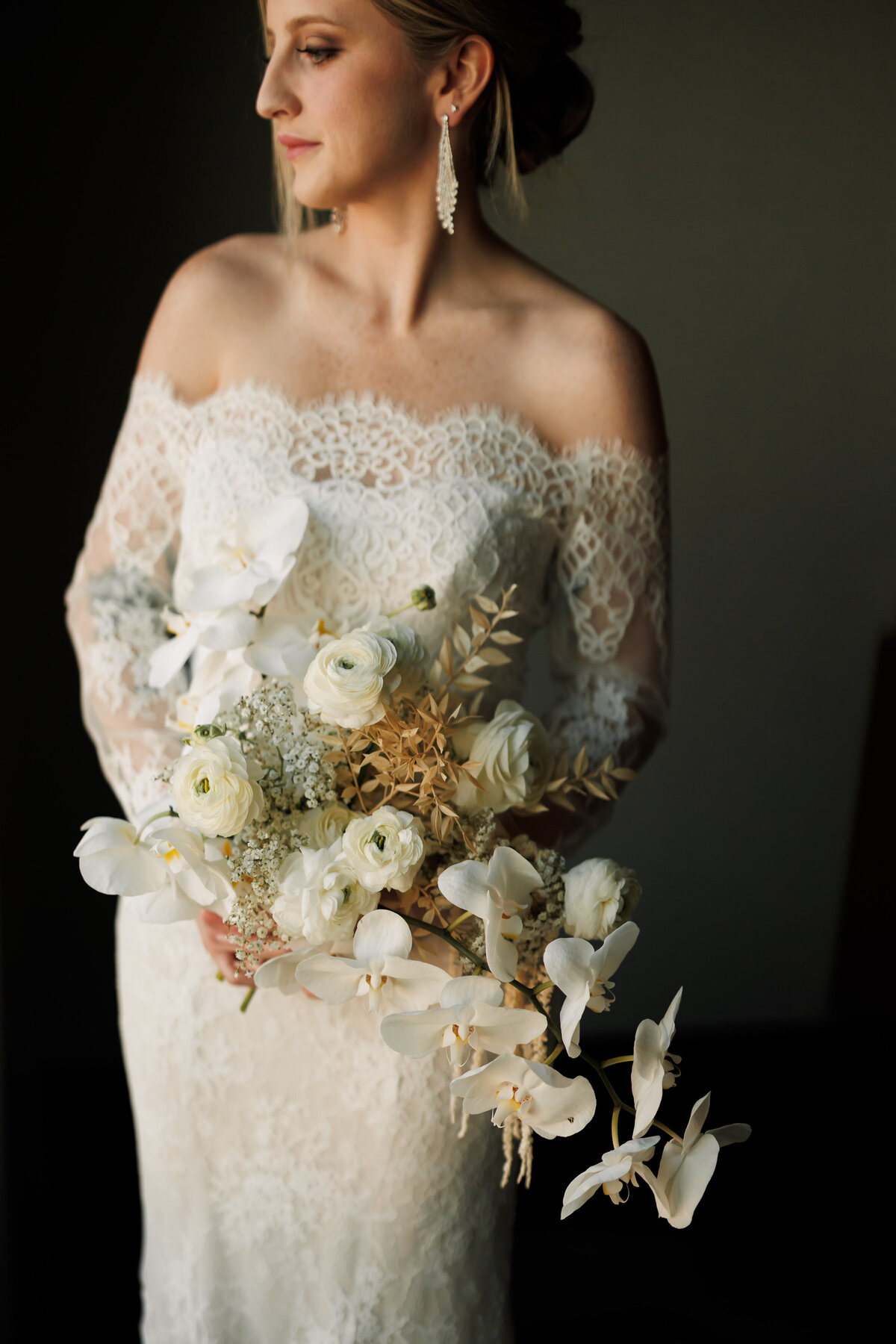 bold color block wedding gather at deer district milwaukee -10