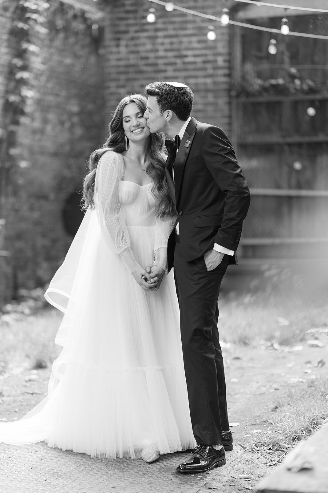Victoria and Judah-Alex Knight Studio31