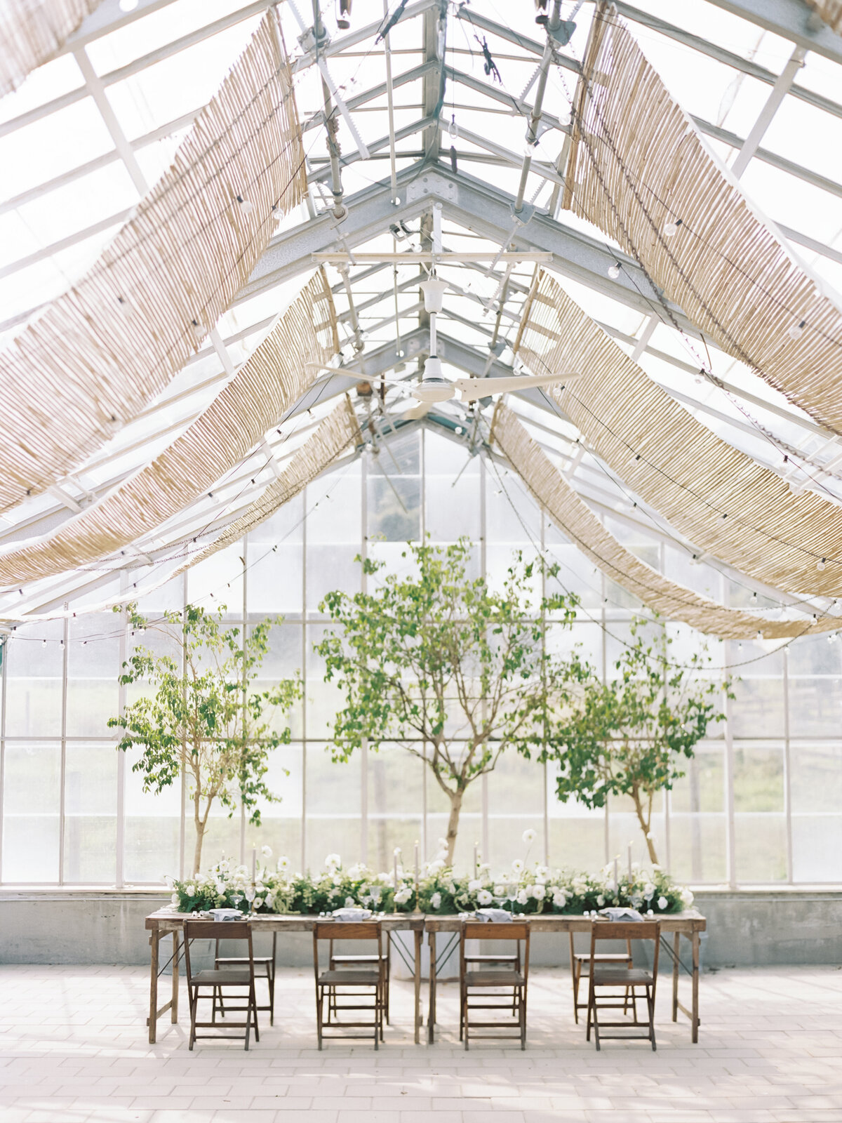 2022_08_08 Luxurious Garden Wedding Inspiration Details-11