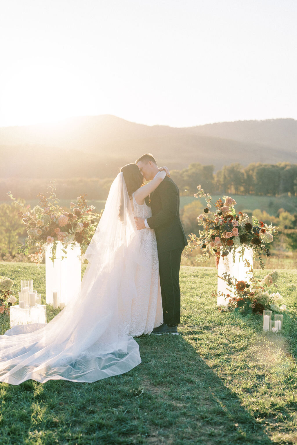 Jess&Christian_PippinHillWedding_SneakPeek-76