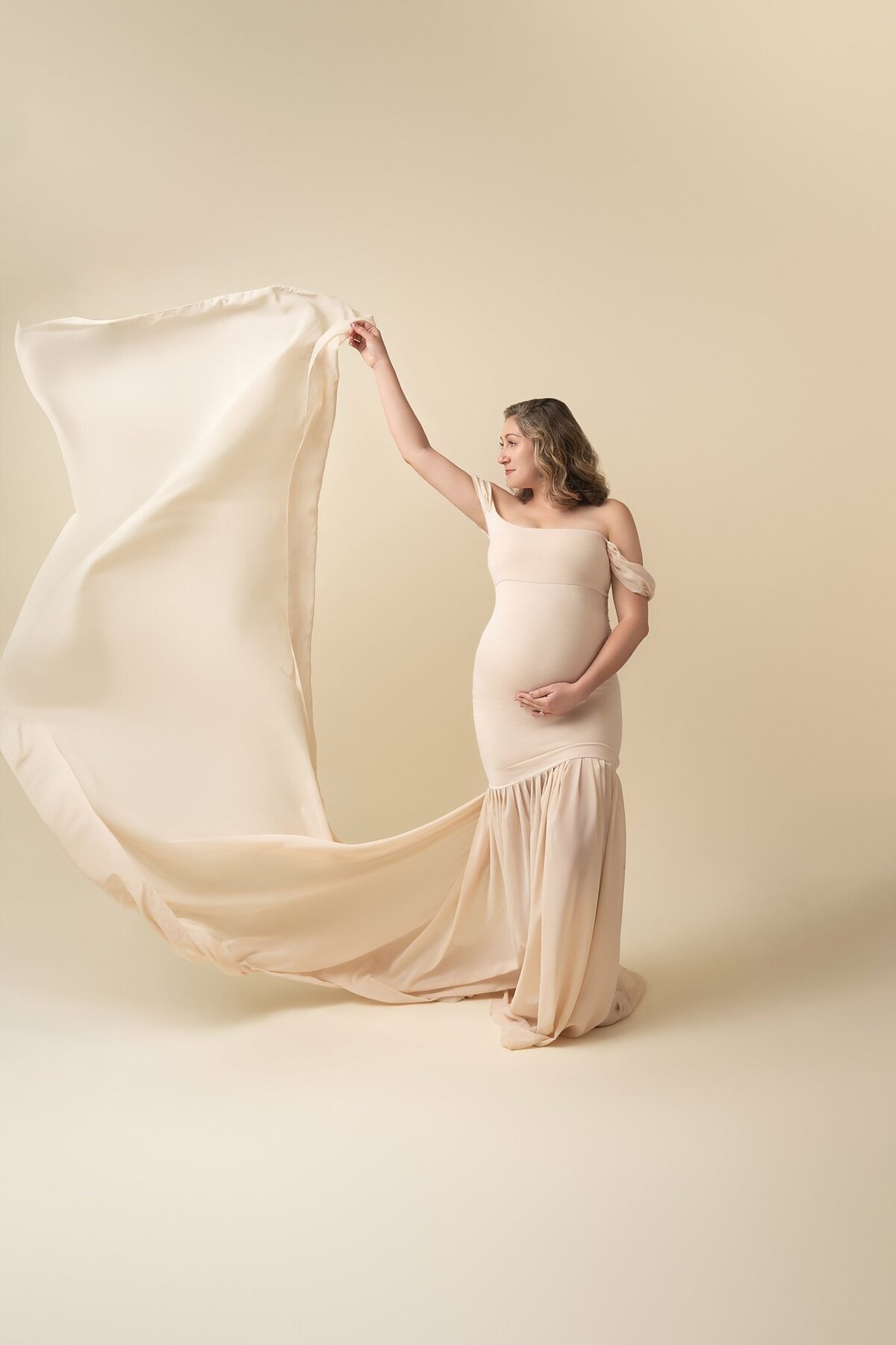 06_09_2024_TaylorMaternity_farm-Studio-468_WEB