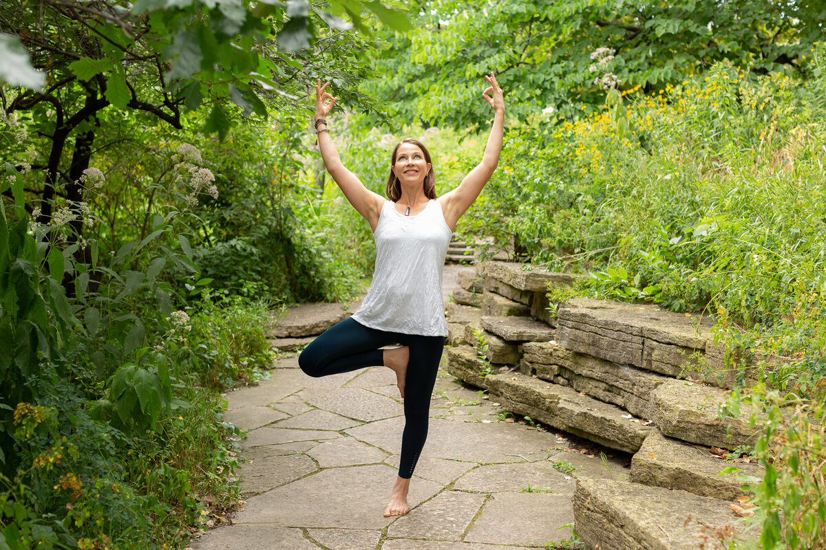 Lindsay-Yoga-Meditation-Teacher-Brand-Photos-Chicago-21
