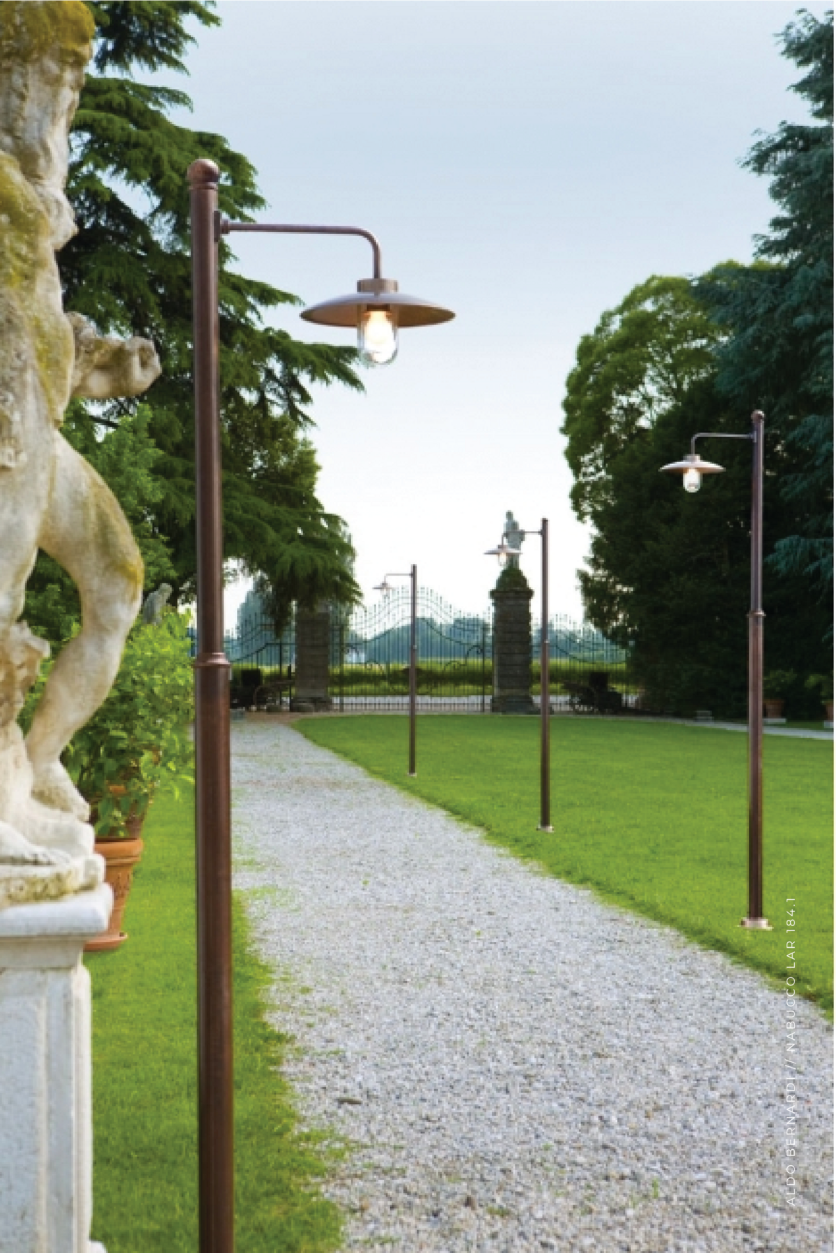 Fire Lighting_Aldo Bernardi_Nabucco_LAR184.1_Brass Street Lamp