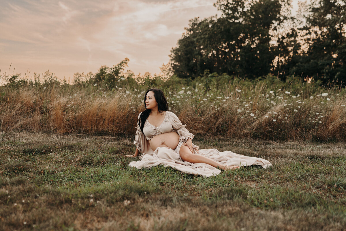 Colts Neck, NJ photographer. Colts Neck, NJ maternity photographer. New Jersey maternity photographer. Monmouth County photographer. Maternity photographers nj, maternity photographers in nj. Big Brook Park, NJ photographer.