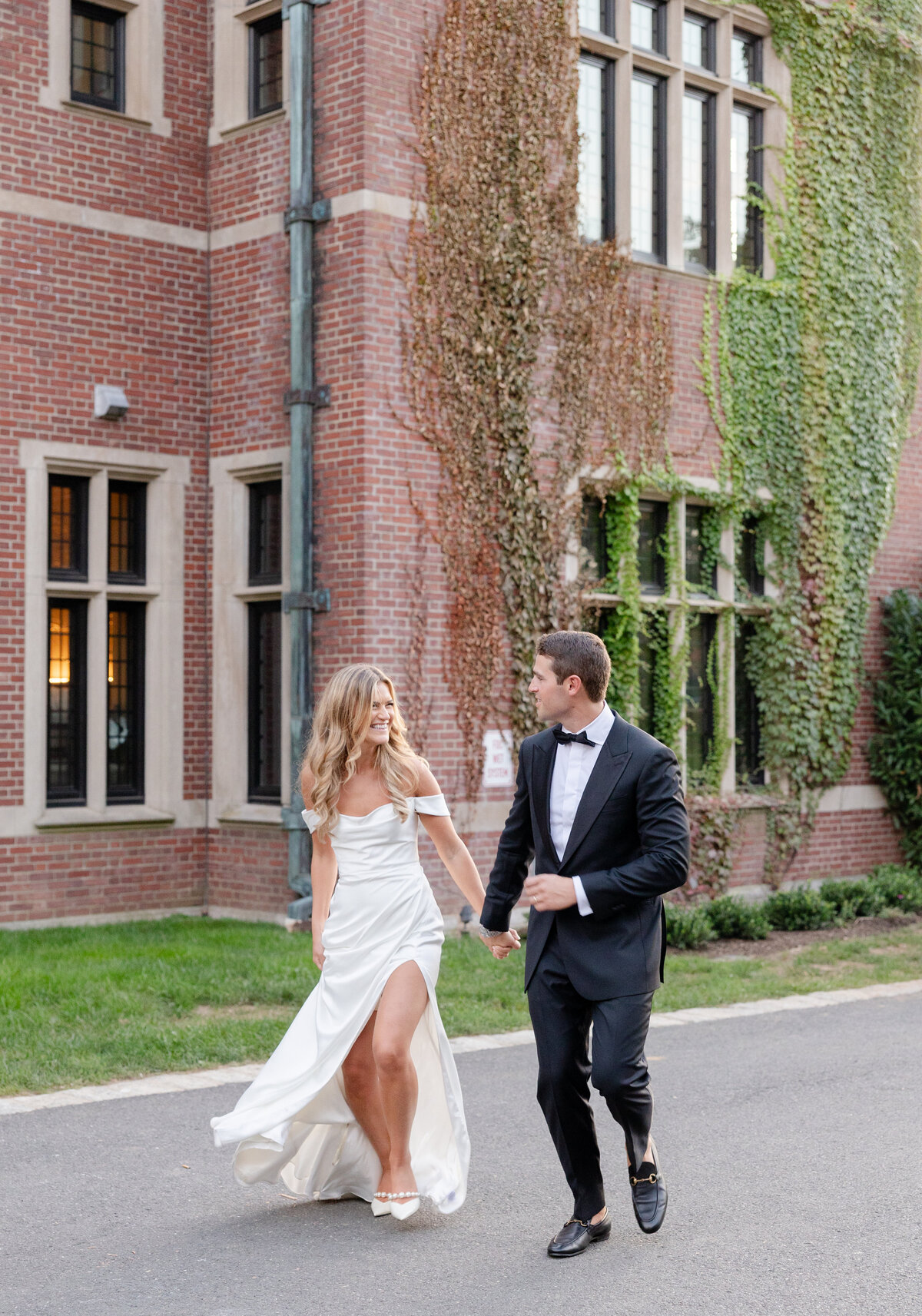 Lyra_Cullen_Wedding_Sneak_Peeks-65