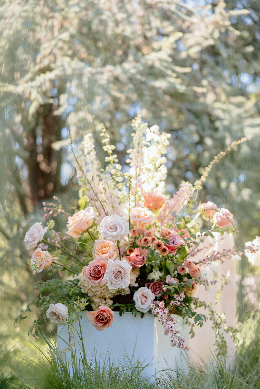Mixed floral arrangement | Bella Fleur