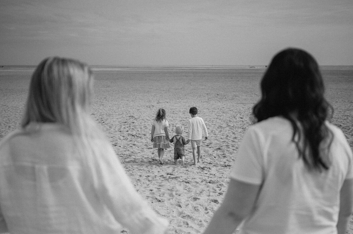 Fran and Jo Family Shoot April 2023 - Laura Williams Photography - 78_websize