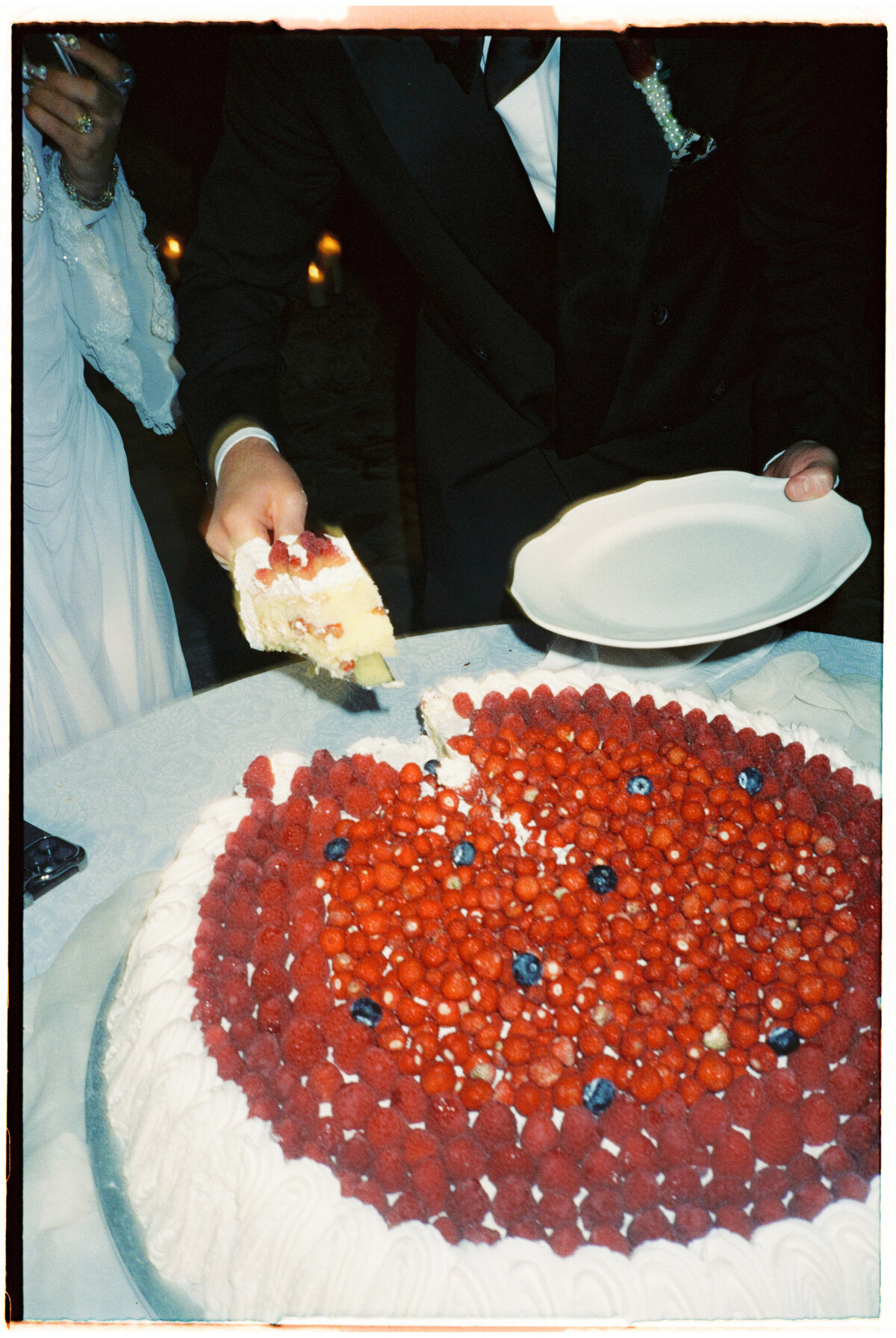 Italian cake cutting at the wedding