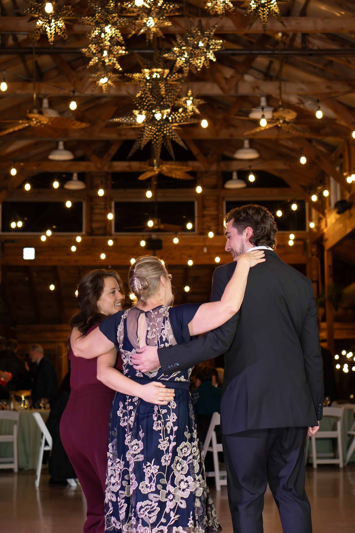 Reception Photos Wedding Photography at Kiana Lodge