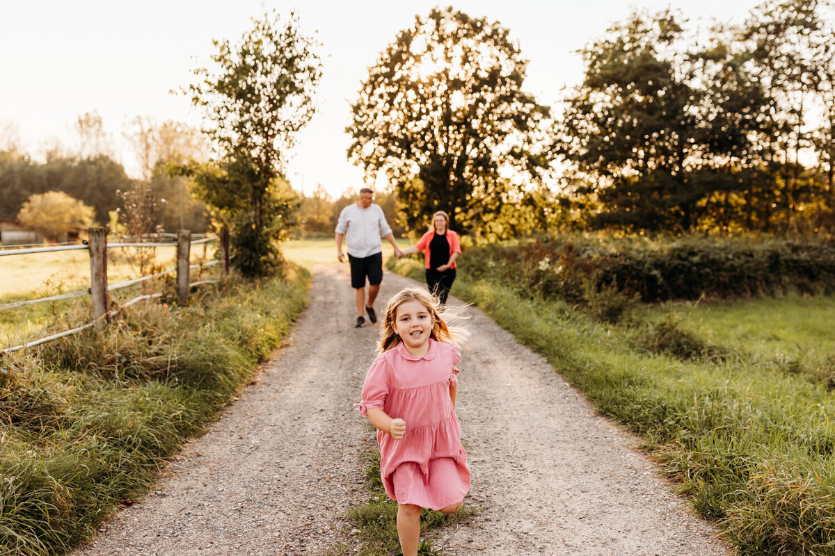 Zwangerschapsshoot_in_de_natuur_Betekom_Tine_Storms_Photography-7