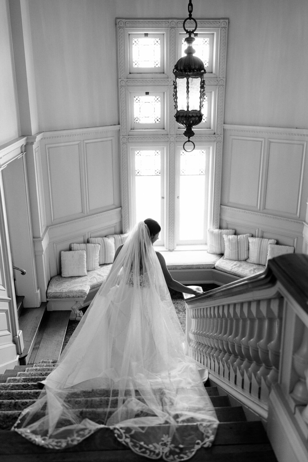 cairnwood-estate-spring-wedding-philadelphia-photographer-Bridal-portraits_024