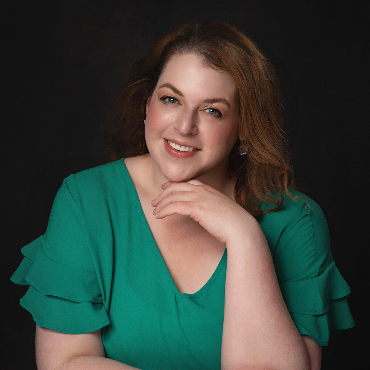 Seattle Eastside headshot photographer specializing in LinkedIn portraits and corporate photography.