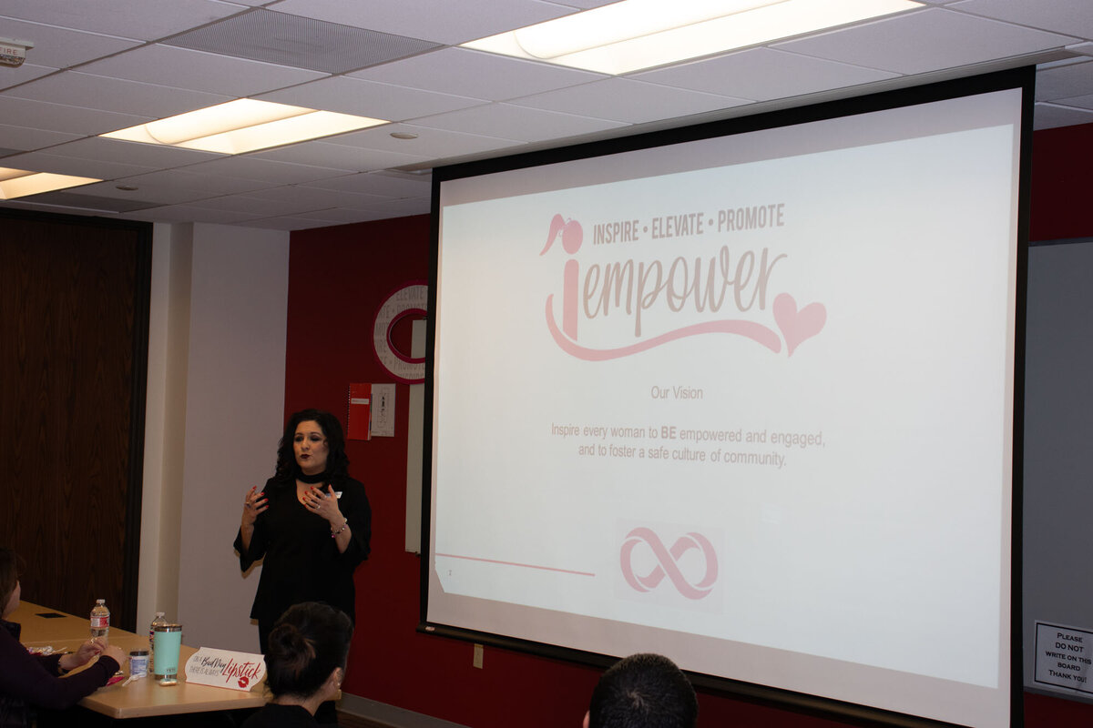 Dr Marisol Weymouth - Leadership Development Keynote Speaker Strategic Alignment Change Management Specialist - In Action -  5