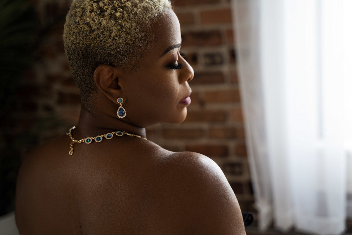 small-houston-texas-best-womens-boudoir-photographer-corey-brandon-boudoir (2 of 4)