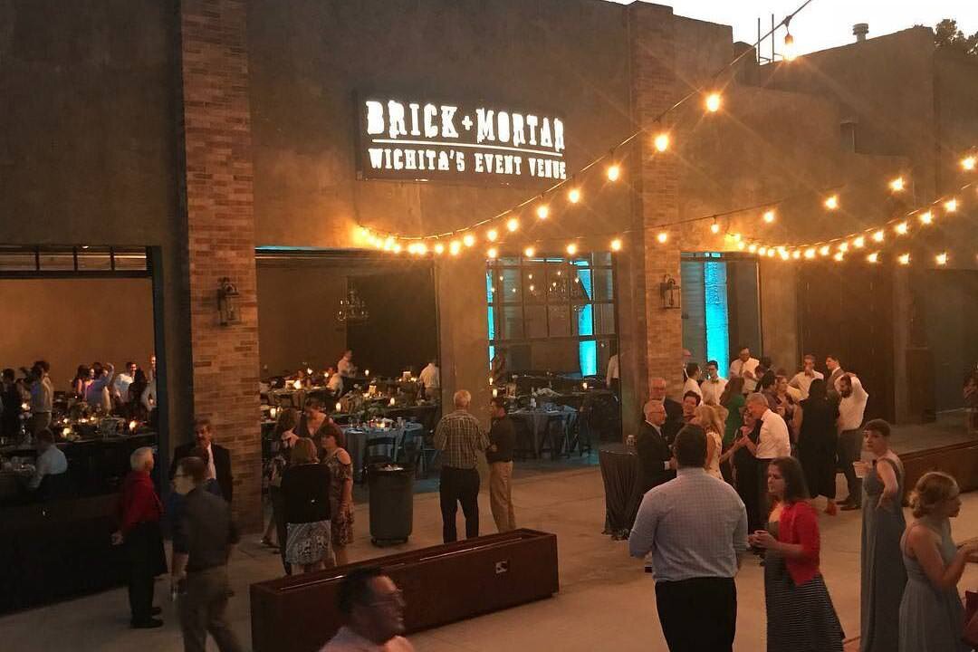 brick-and-mortar-wichita-kansas-venue-arena-district-the-entertainment-pad-string-lights