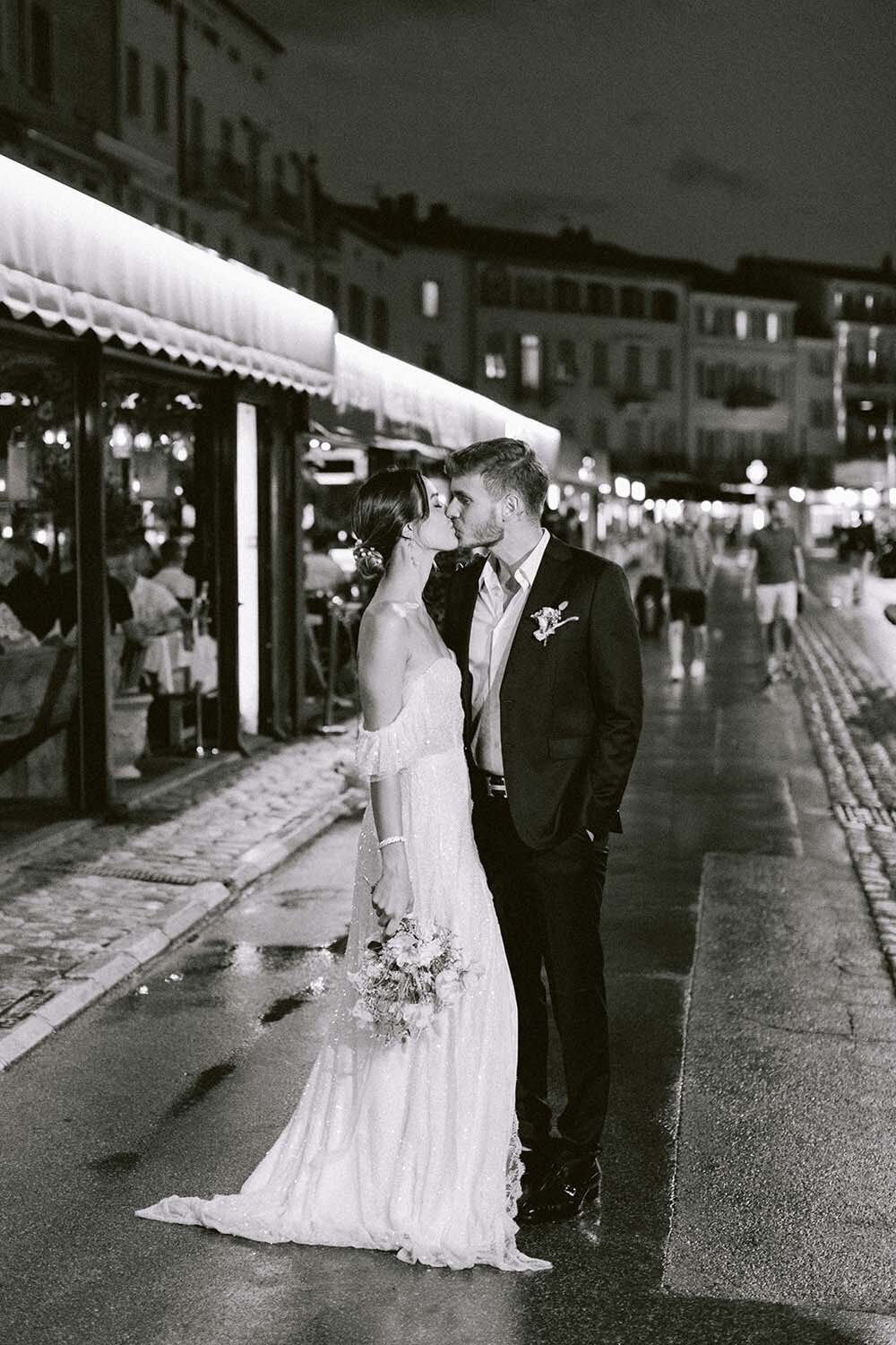 Louise Valentine bridal campaign in Saint Tropez - Veronique Lorre artistic direction - Thomas audiffren photography21
