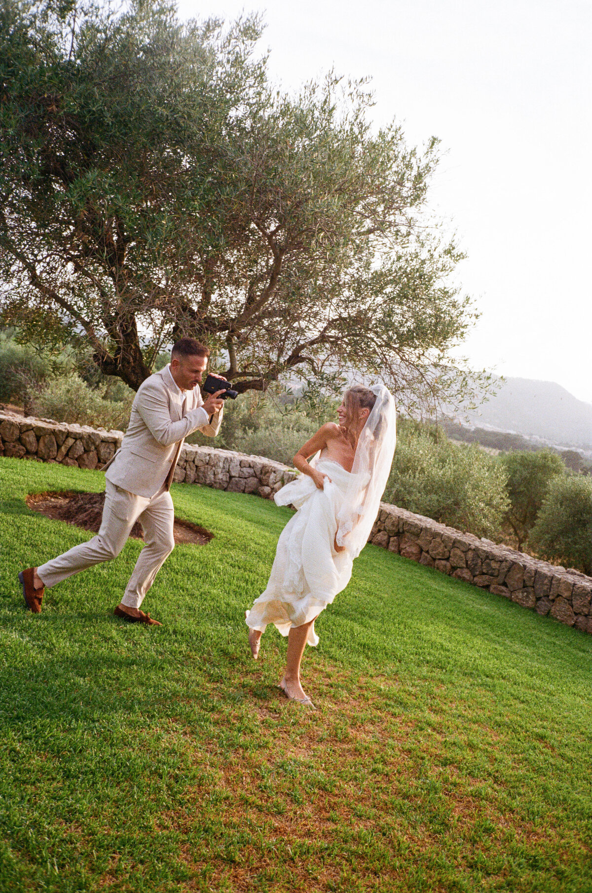 Super-8-Wedding-Photographer