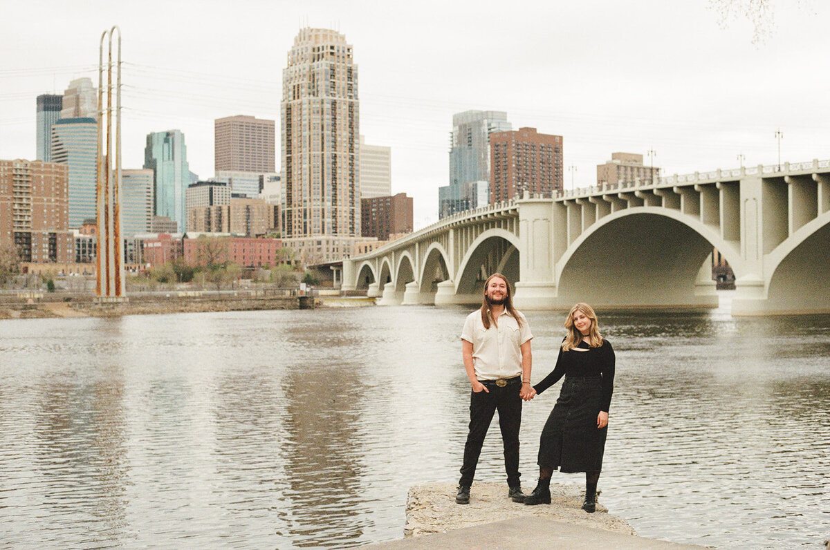 best minneapolis minnesota film couples engagement photographer 2