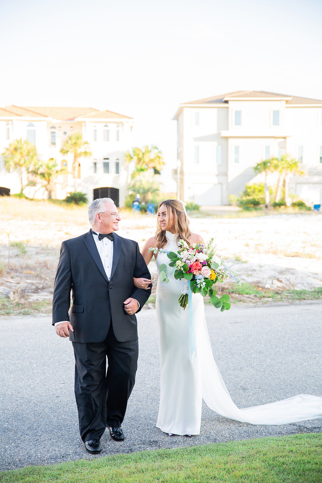 Destination-Wedding-Beach-Kiser-Images27