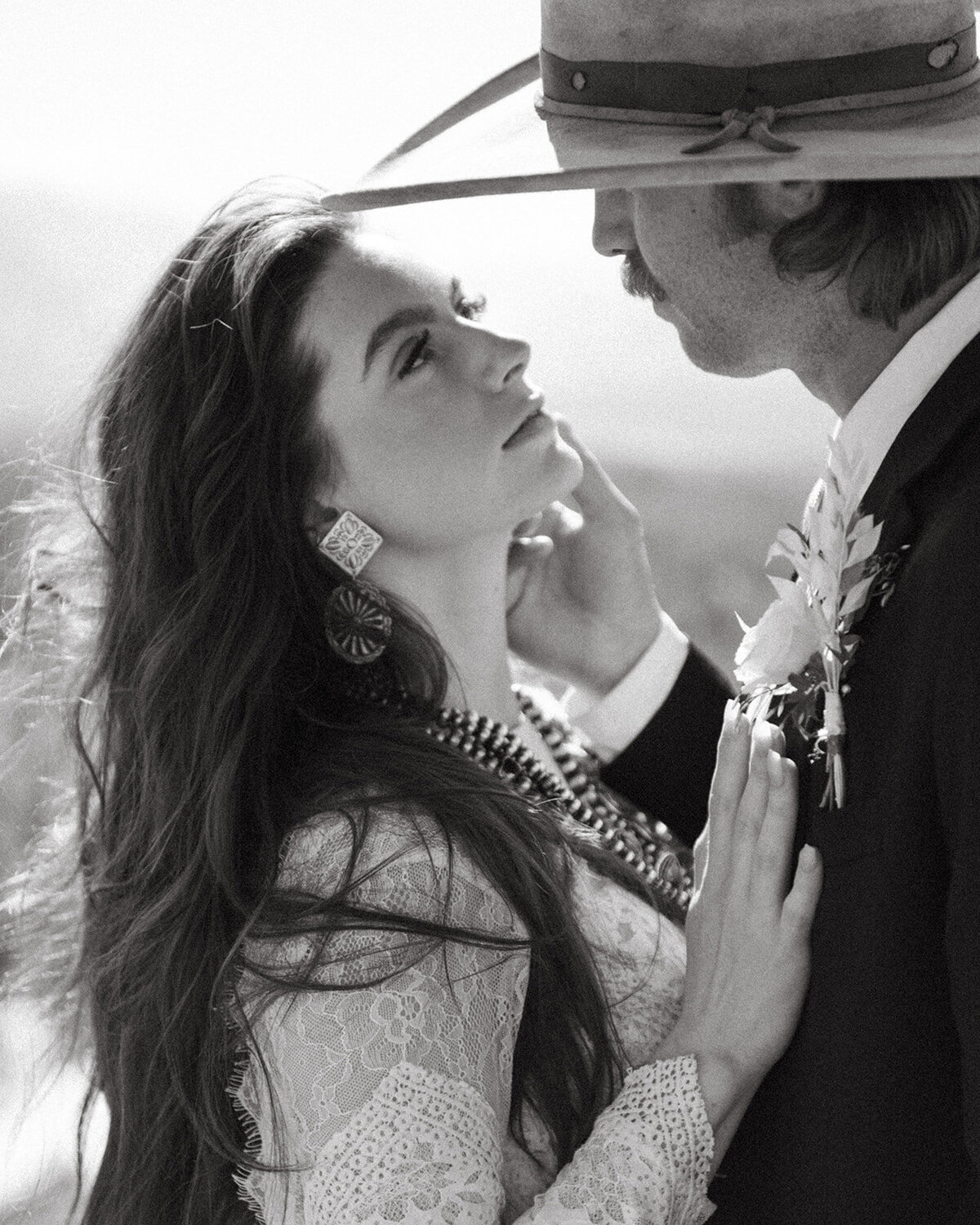 western-boho-glacier-park-elopement-presley-gray-photo-9451