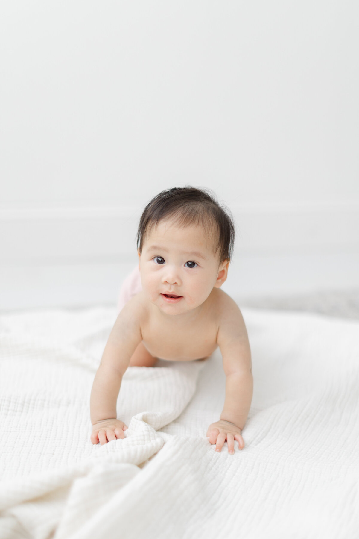 9 month baby milestone portrait session at Philadelphia photography studio - 4