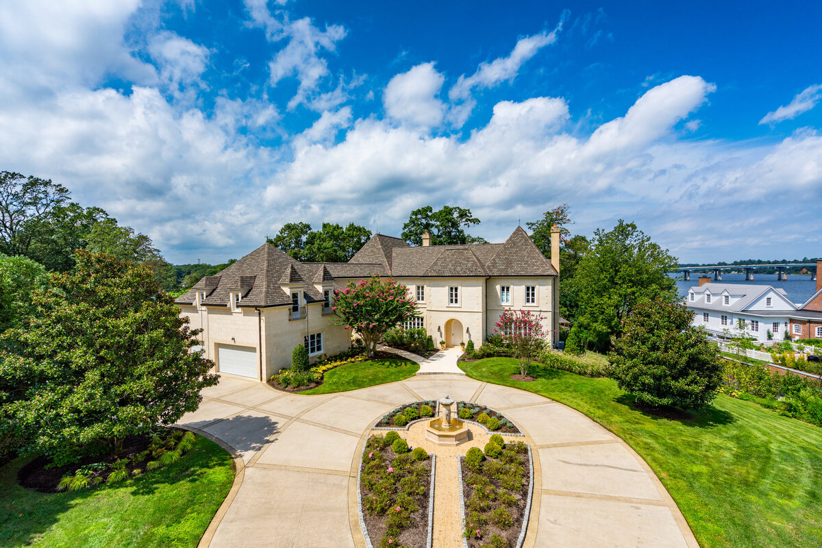 225 wardour dr_0001