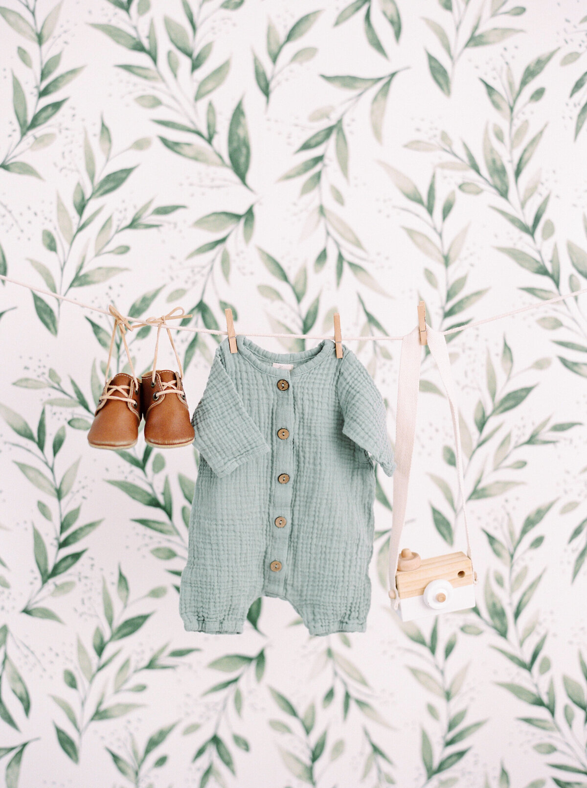 Green Romper w: Brown Baby Shoes