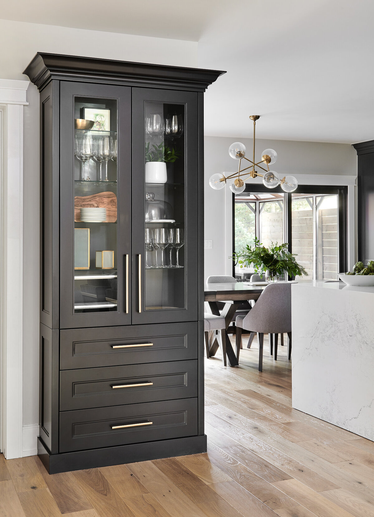 mississauga-interior-design-kitchen-oakwood-project-3