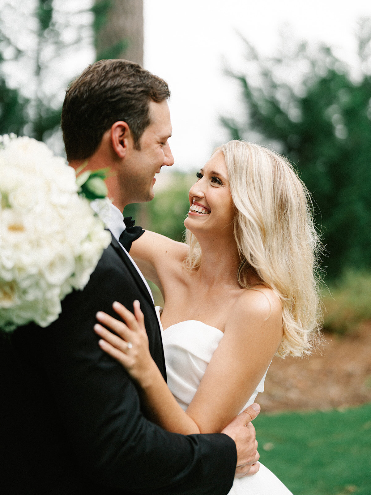 erienne-cam-wedding-pre-ceremony-portraits-81_websize