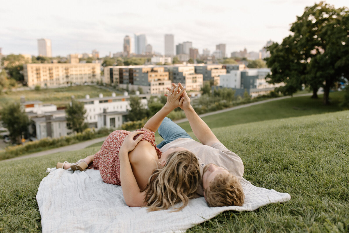 wisconsin wedding photographer midwest wedding photographer mariah jones photography