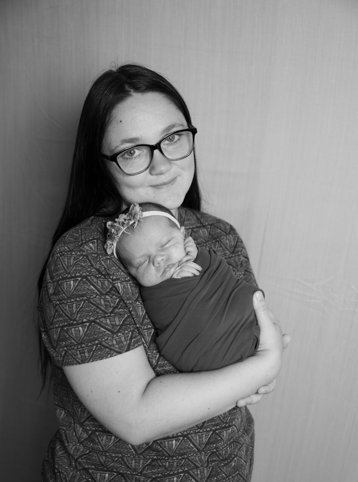 Taylor Elizabeth Photography Weddings and Lifetyle Photographer in Indiana Maternity + Family Photo 34