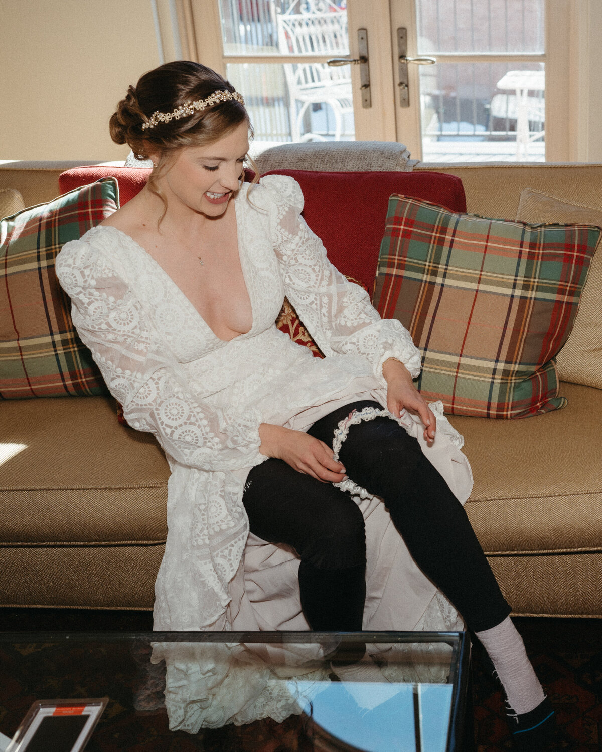 Sam-Murch-Photography-Ouray-Winter-Elopement-with-dog-28