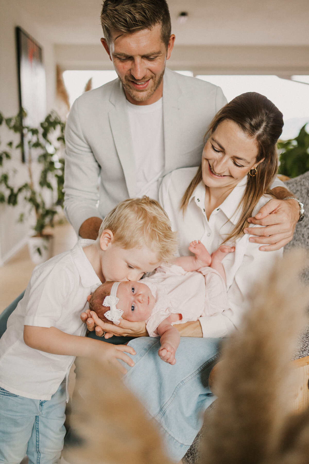 Newborn Fotoshooting Salzurg Baby babyfotoshooting neugeborene zuhause