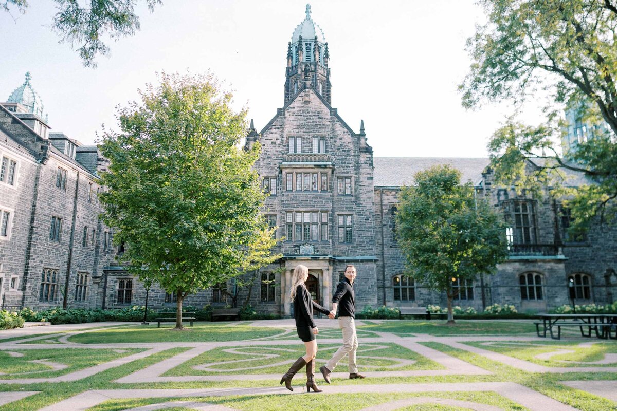 E12-Engagement-photoshoot-Trinity-College-Toronto-Jerilyn-and-Mitch-2024-10-11-2500px-1020