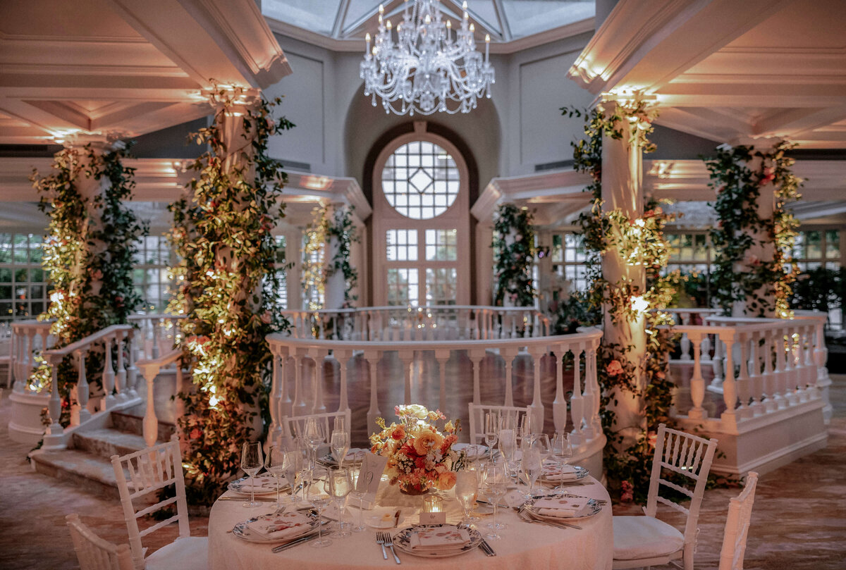 floral-and-vine-ballroom-decor