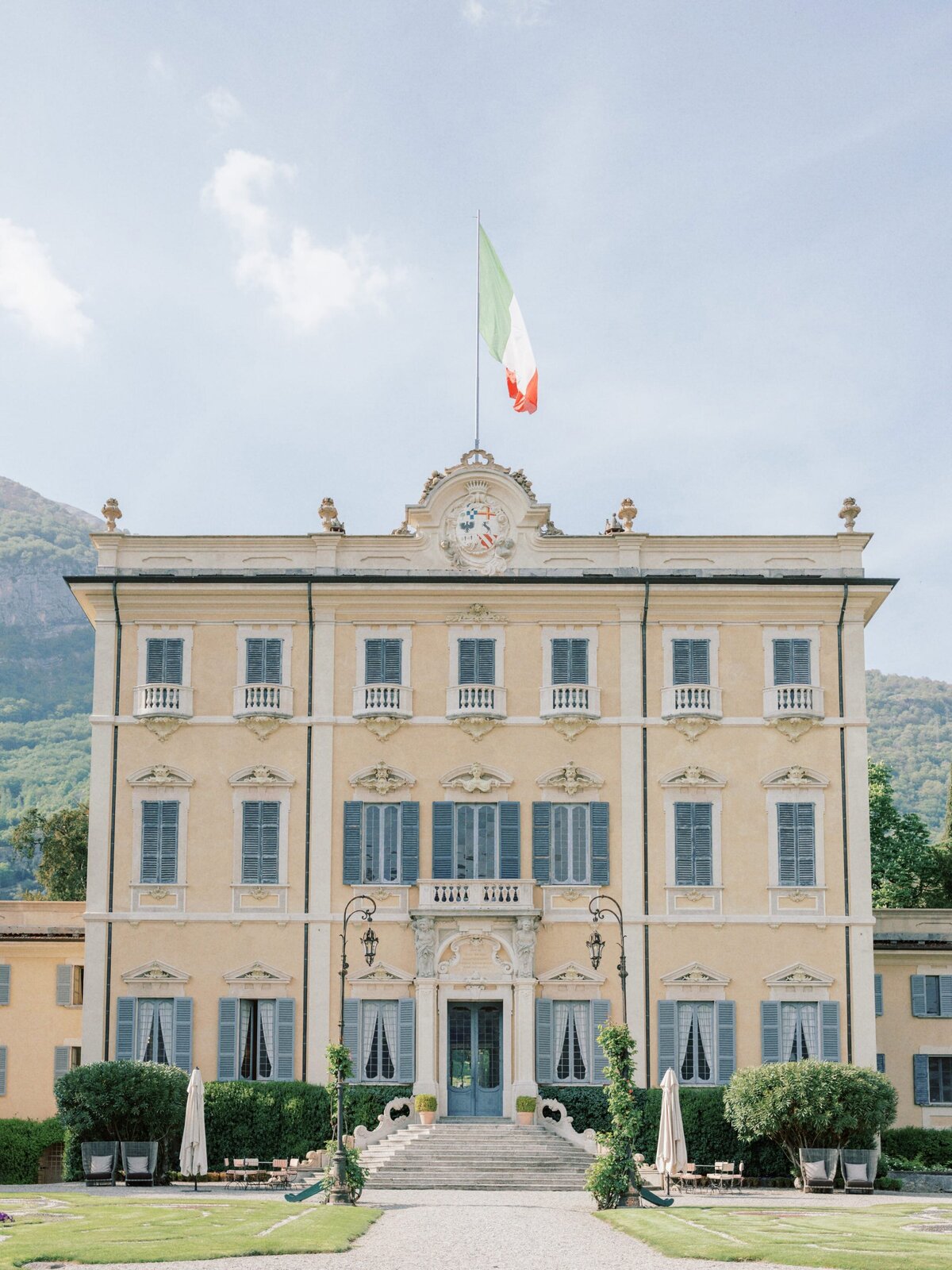 lake-como-italy-villa-sola-cabiati-wedding-photographer-25