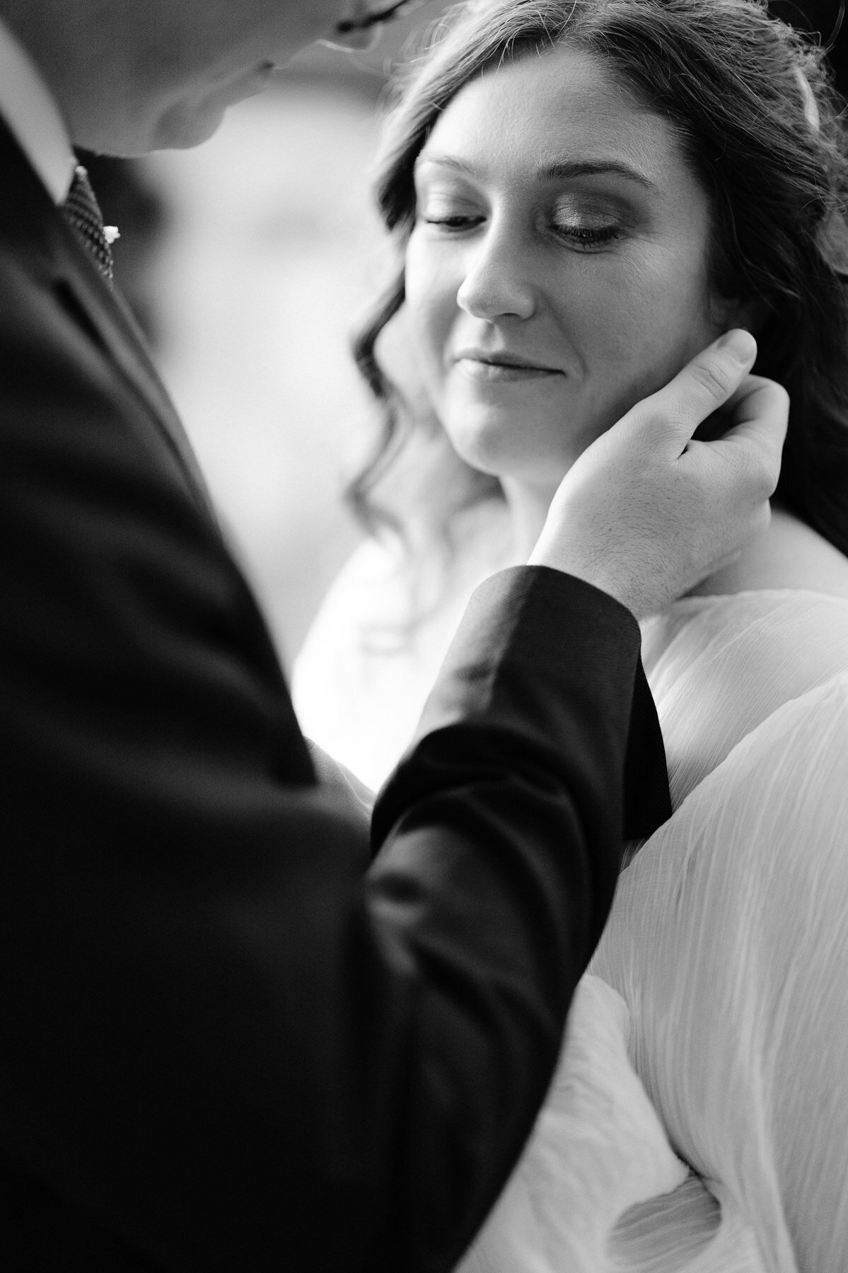 Modern_Chic_Chateau_Valouze_Destination_Wedding_Photographer-73