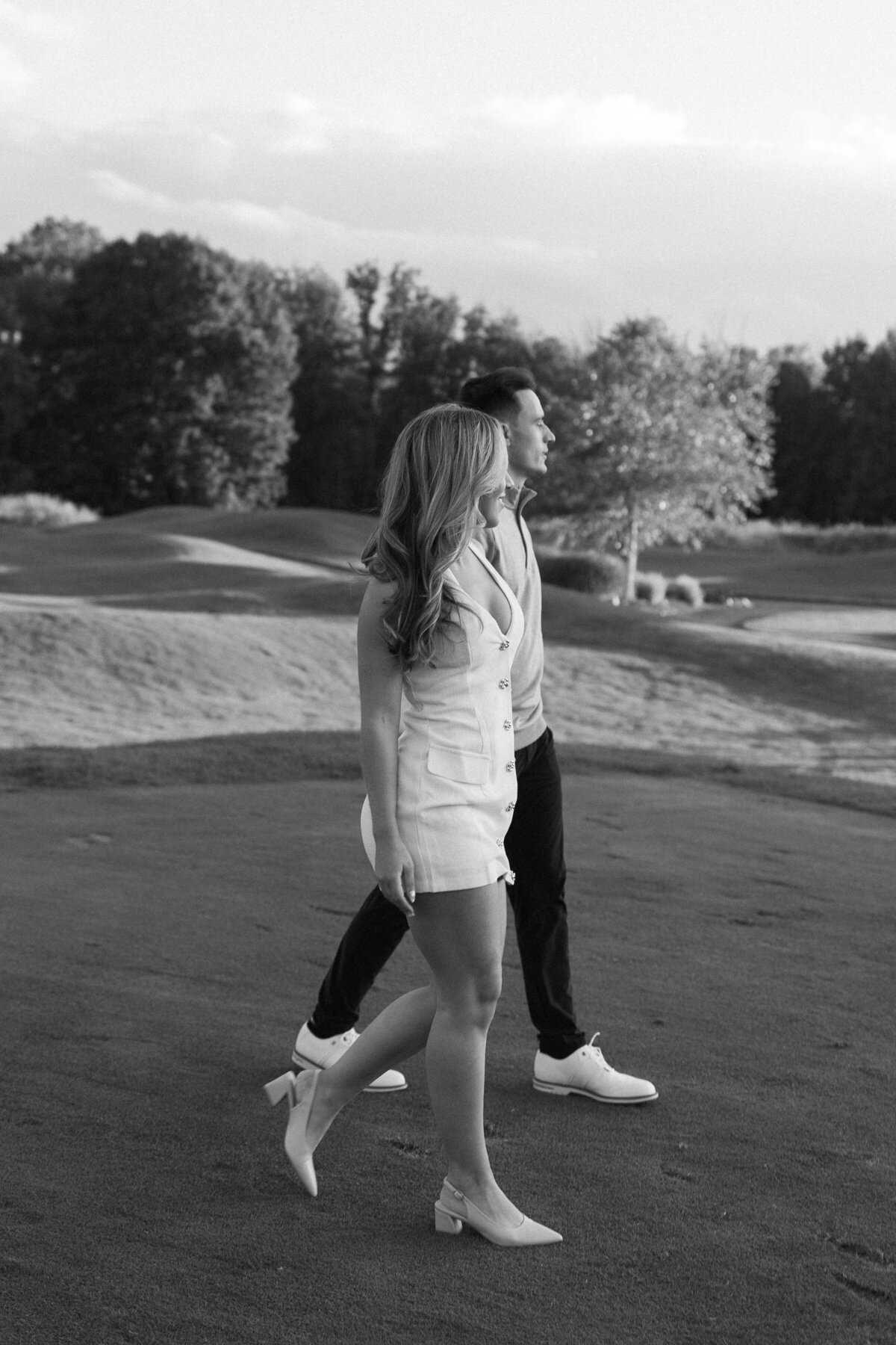 romantic-oakhurst-country-club-engagement-photos