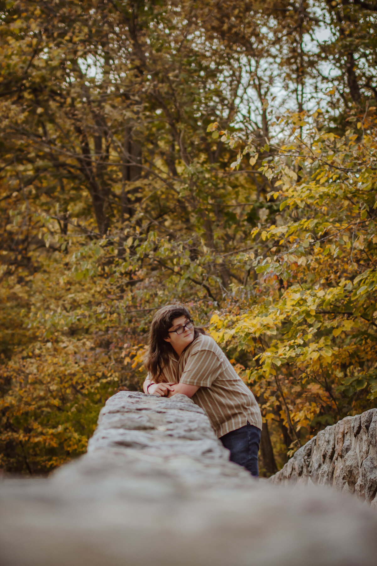 Senior-portraits-fall-park-session-ledges-state-park-madrid-iowa-Storyteller-Collective-Photo-Co