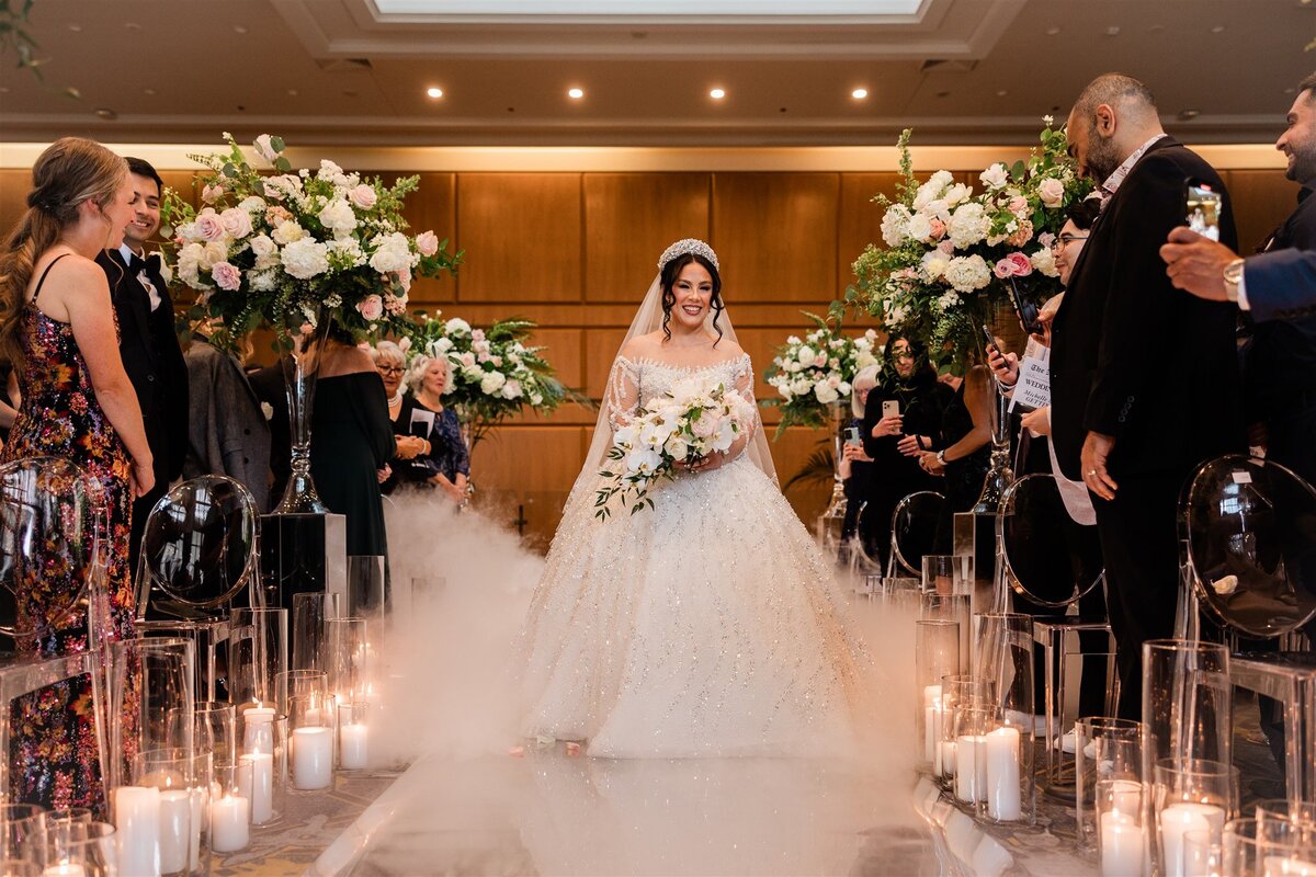 Grand-Luxury-Fairmont-Olympic-Wedding-Flora-Nova-Design-Seattle-00066