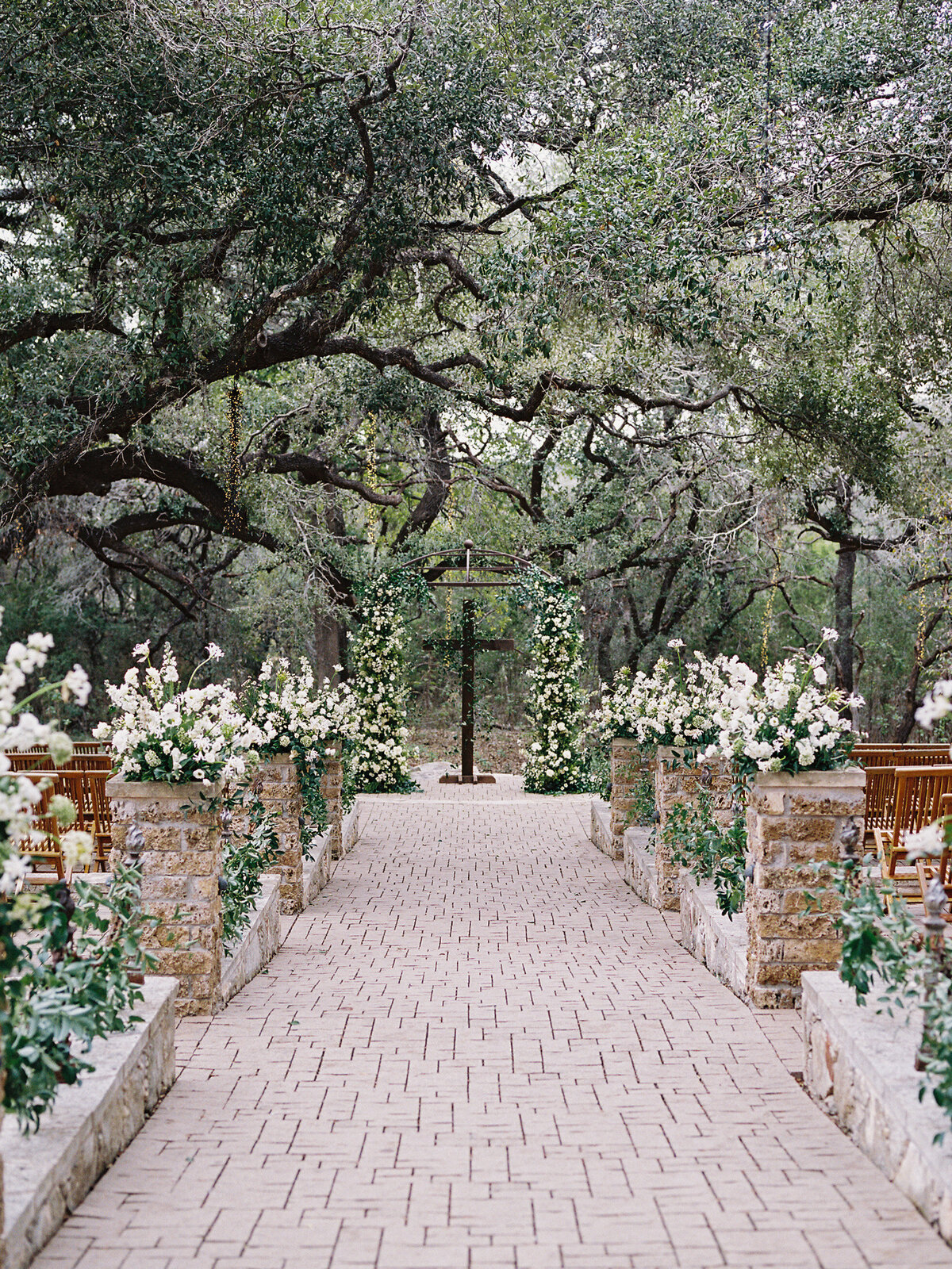 Scared Oaks Wedding | Austin Texas Wedding Photographer-9