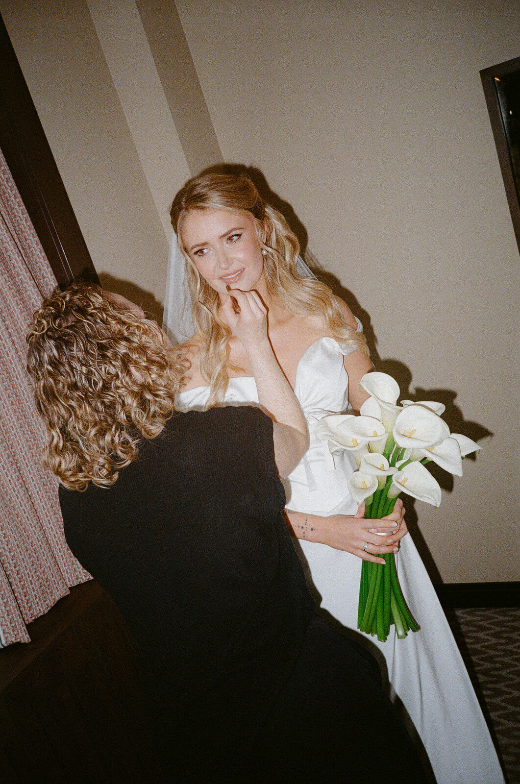 film-wedding-photographer-ireland-35mm-luxury (135)