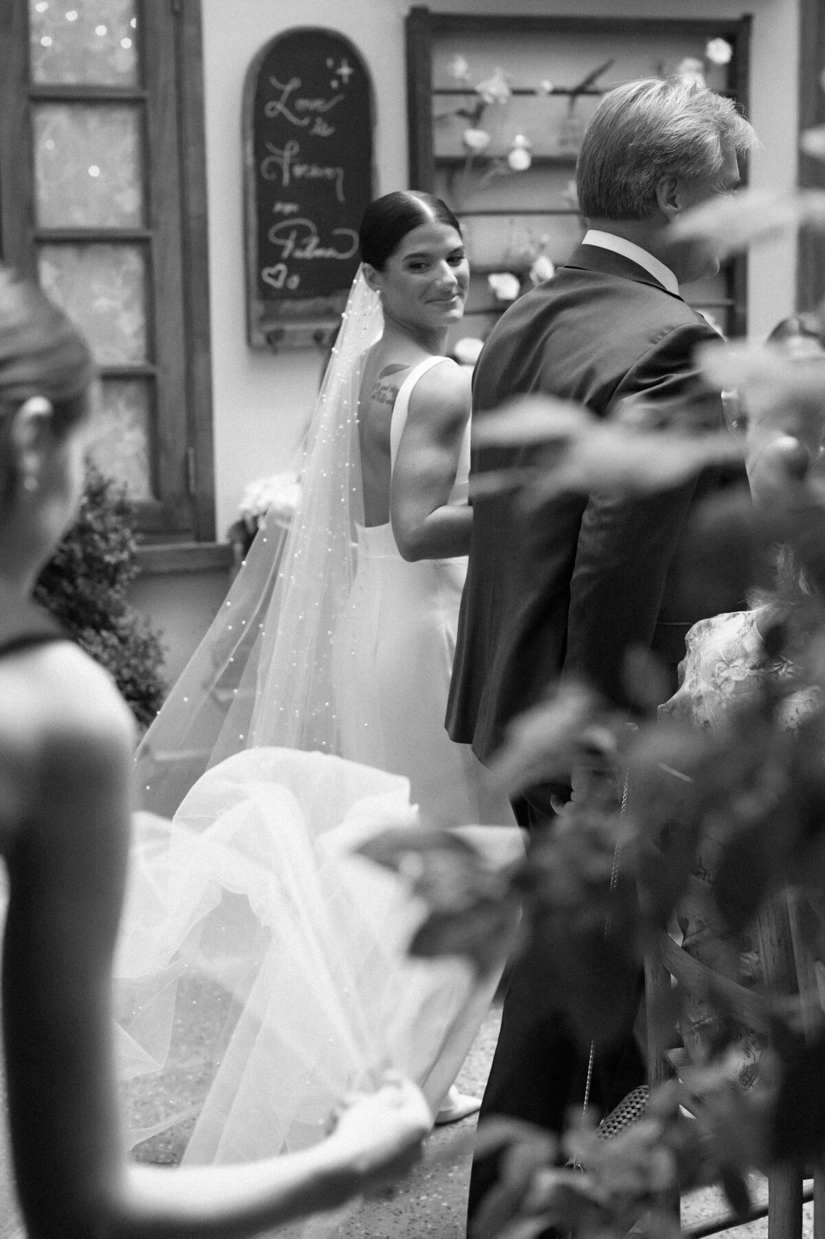 Bride Portrait by Lisa Blanche Photography