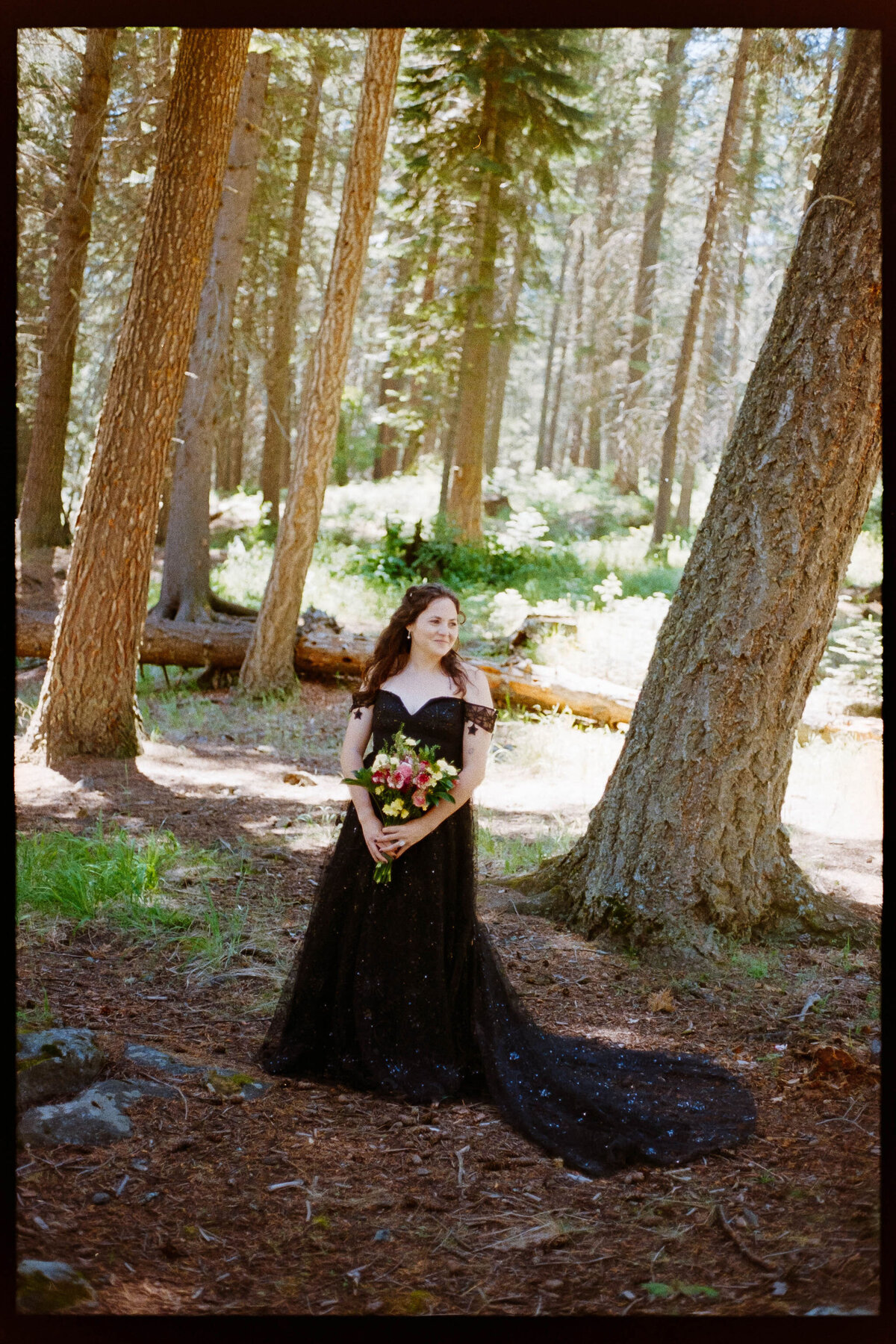 HomeScans_Brenda&JanieElopementPhotos_OregonWeddingPhotographer_KuroCreativeHouse-21