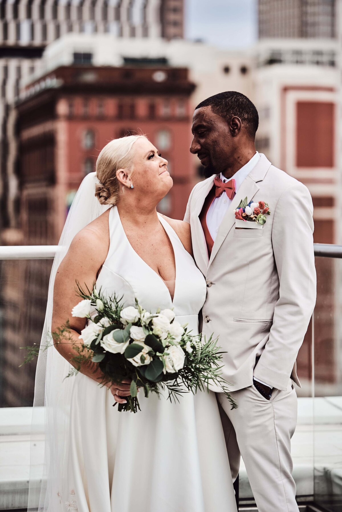 The Metropololitan at the 9 Cleveland, Ohio Wedding ErikaBlackPhotography_122