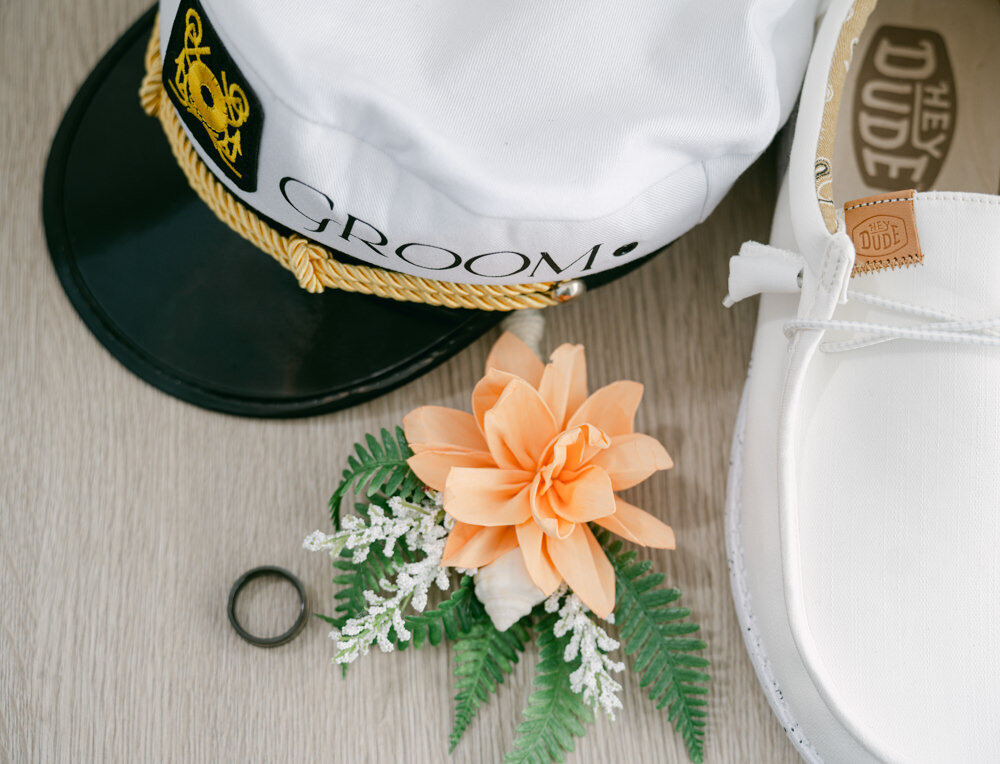 grooms details for a cruise wedding
