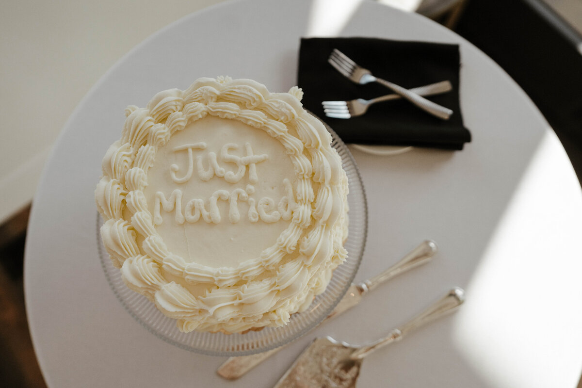 karly-alex-wedding-details-55
