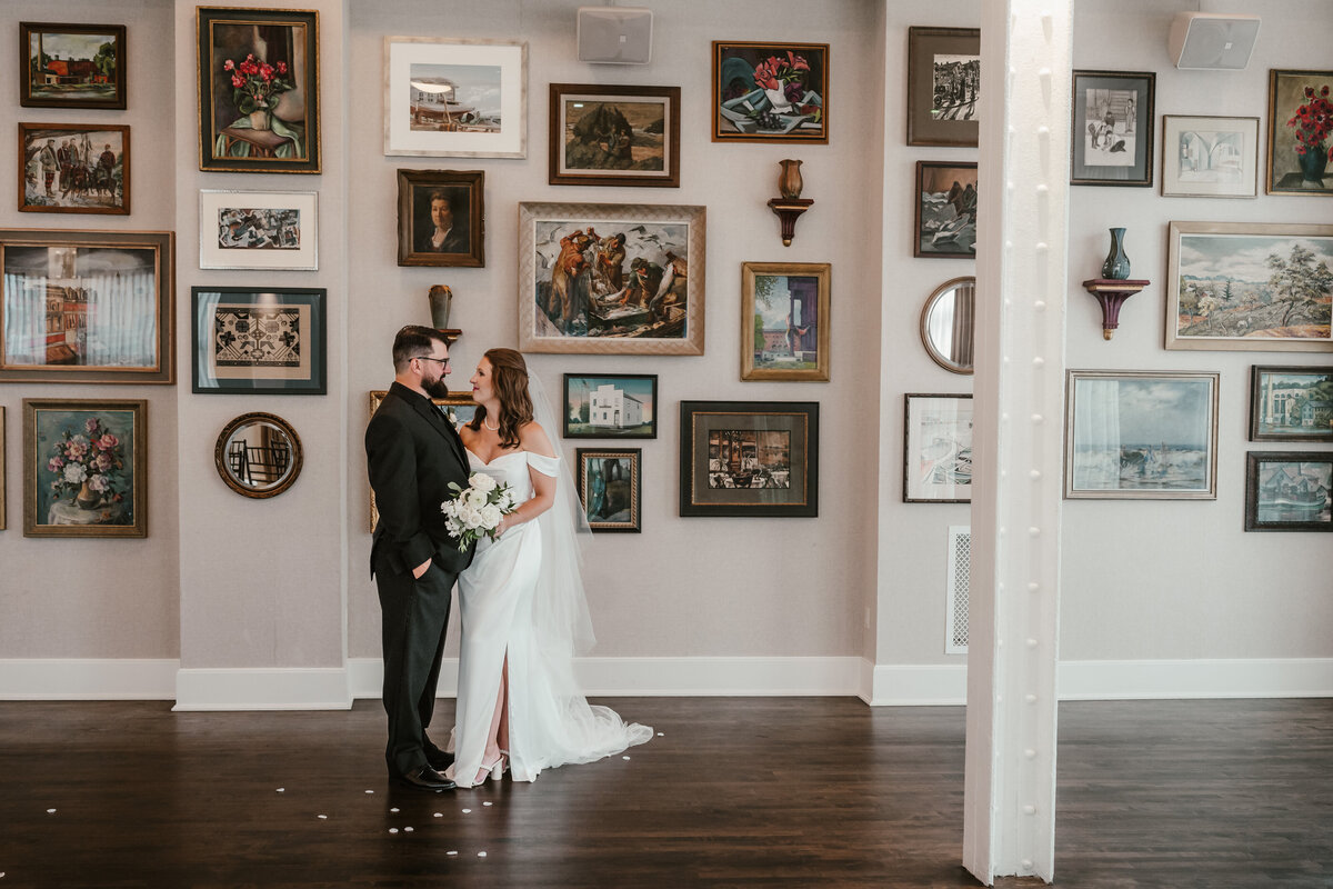 George Madcap Lounge Madison WI Wedding - Bridal Portraits (9)