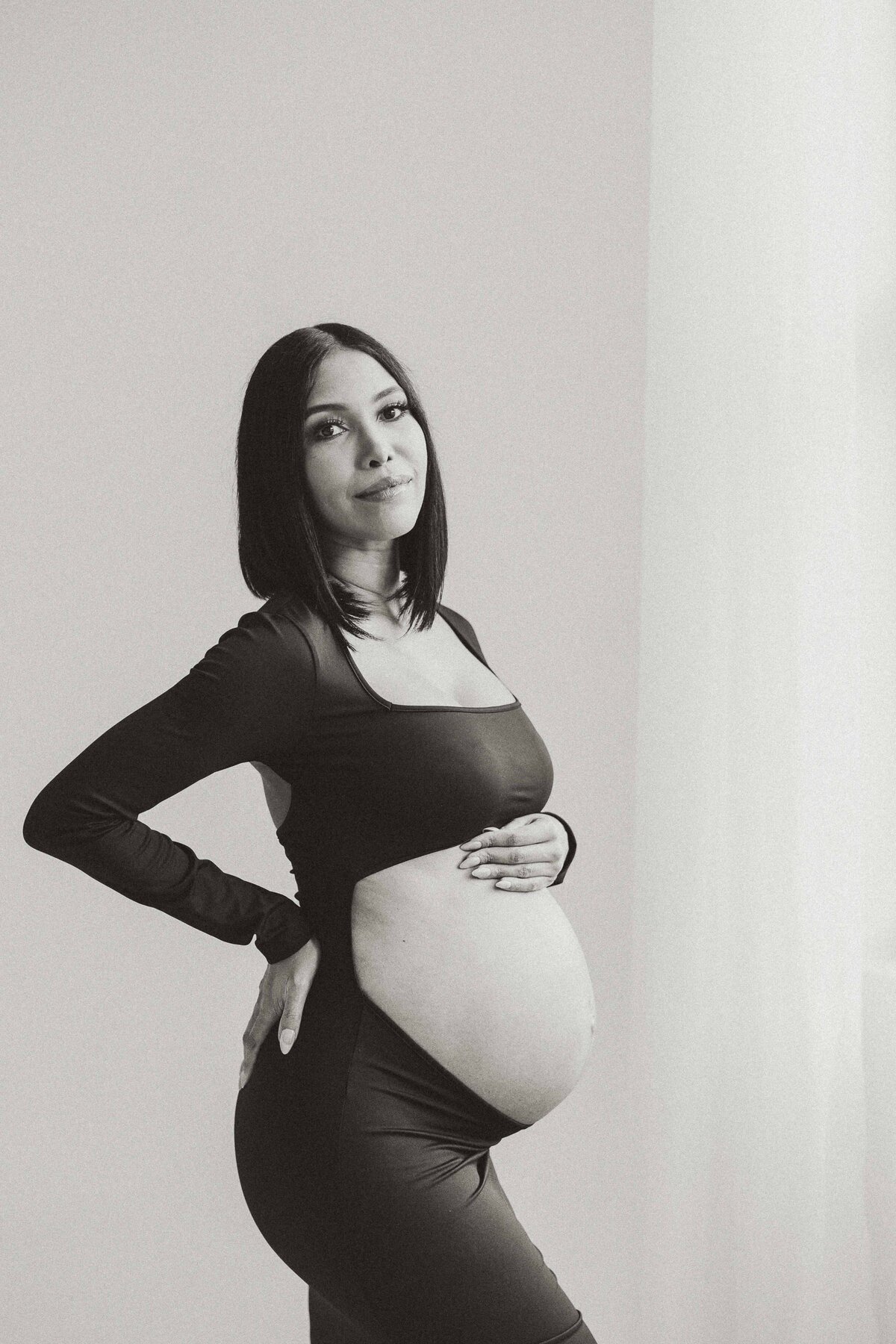 MariolisDarrinMaternityBW-5